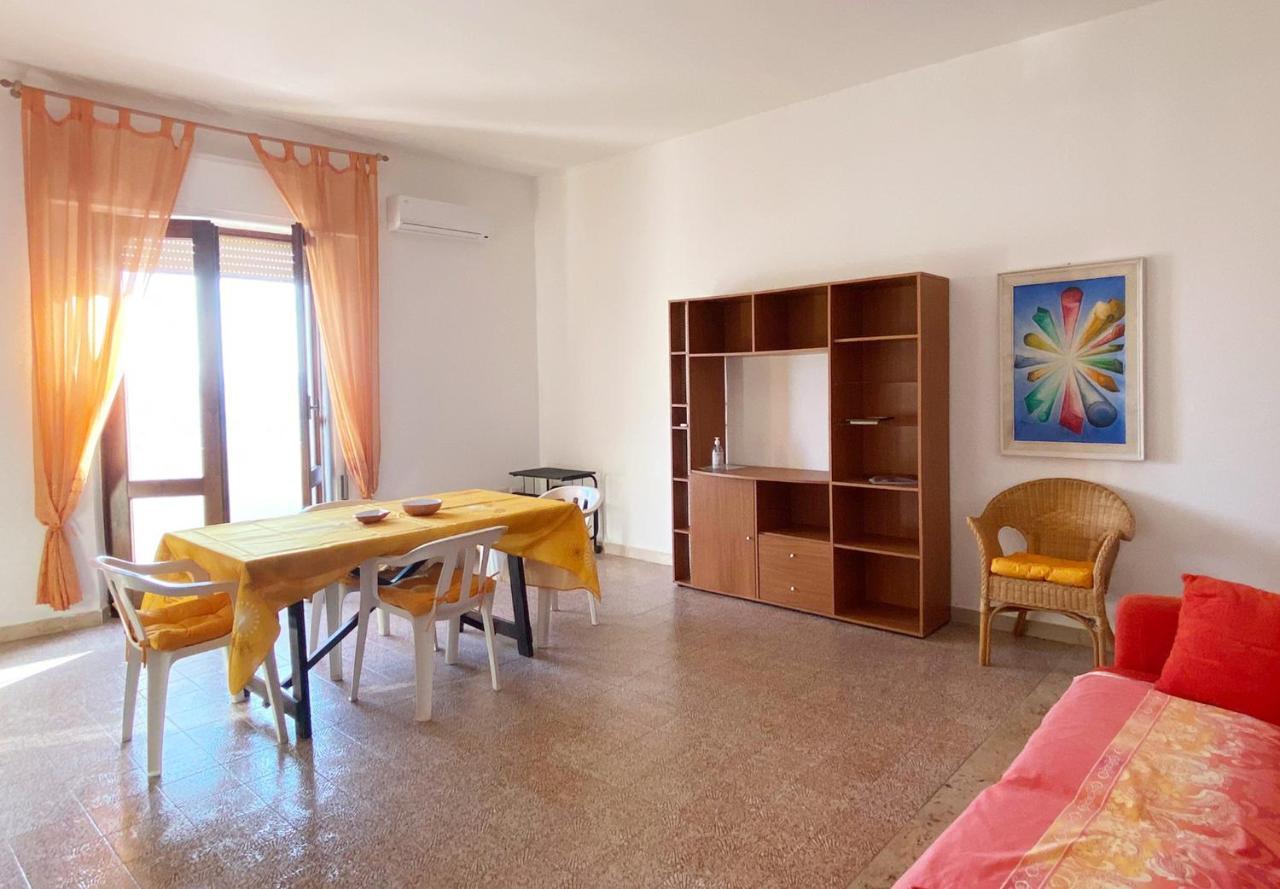 I Fenicotteri - Appartamenti Sul Mare Calasetta Exterior foto